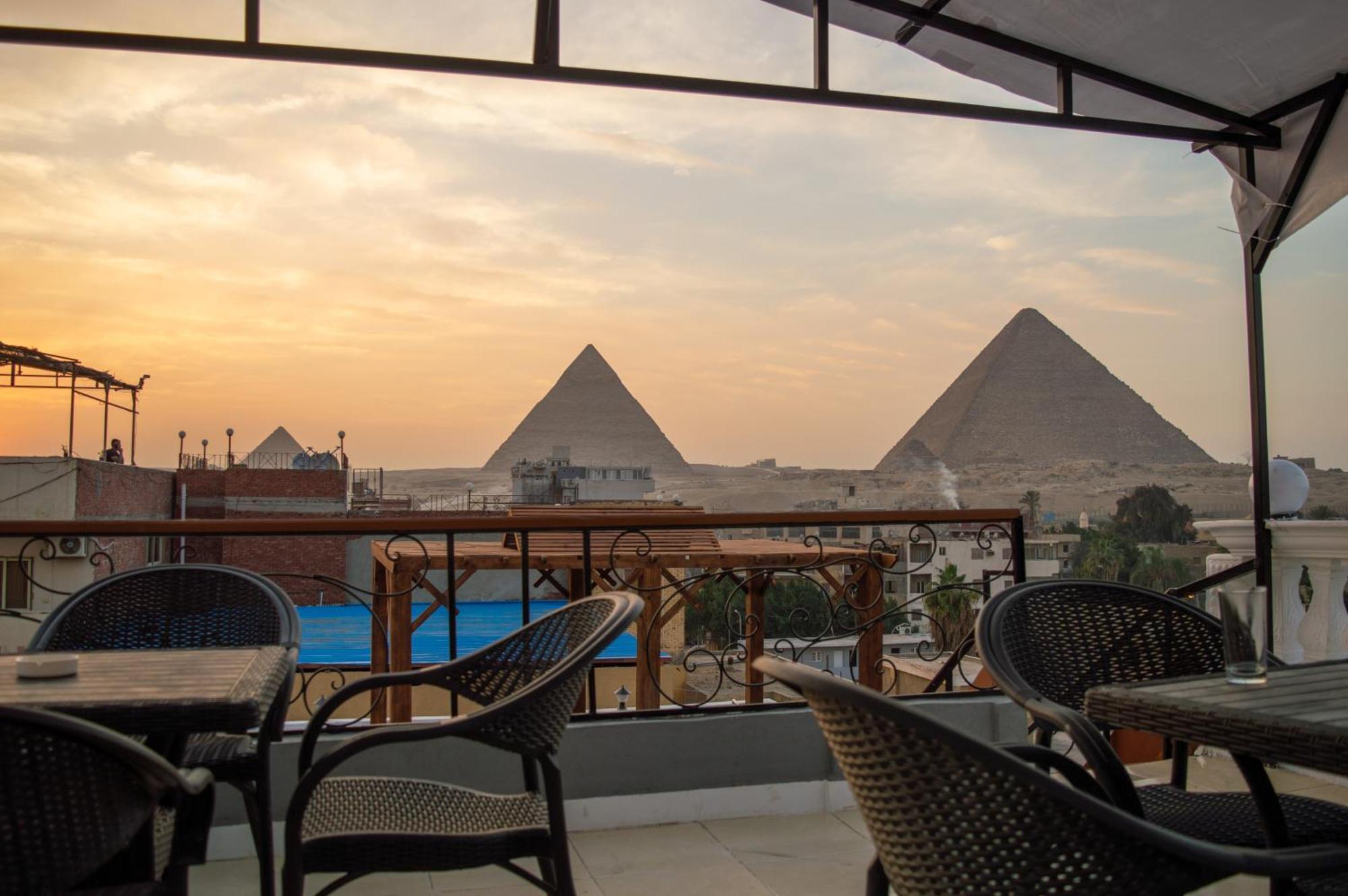 Pyramids Gate Hotel Kafret el-Gabal Exterior photo