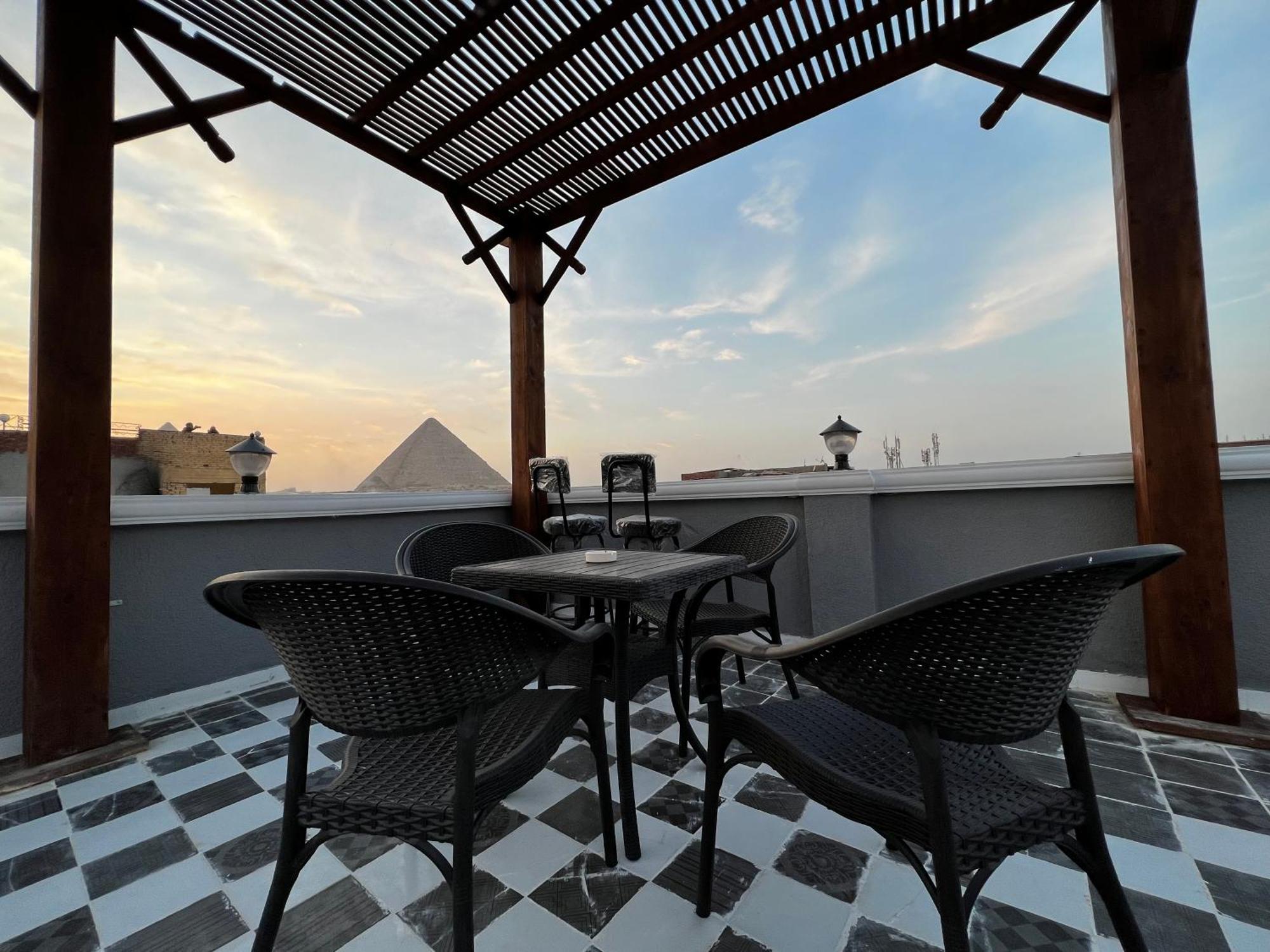 Pyramids Gate Hotel Kafret el-Gabal Exterior photo