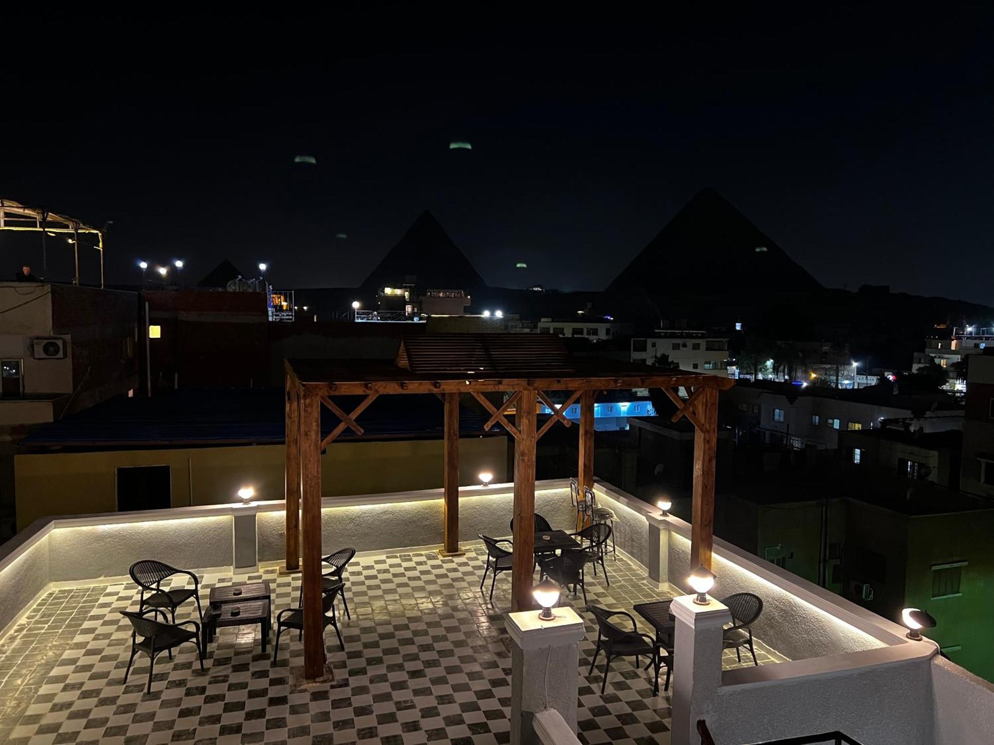 Pyramids Gate Hotel Kafret el-Gabal Exterior photo