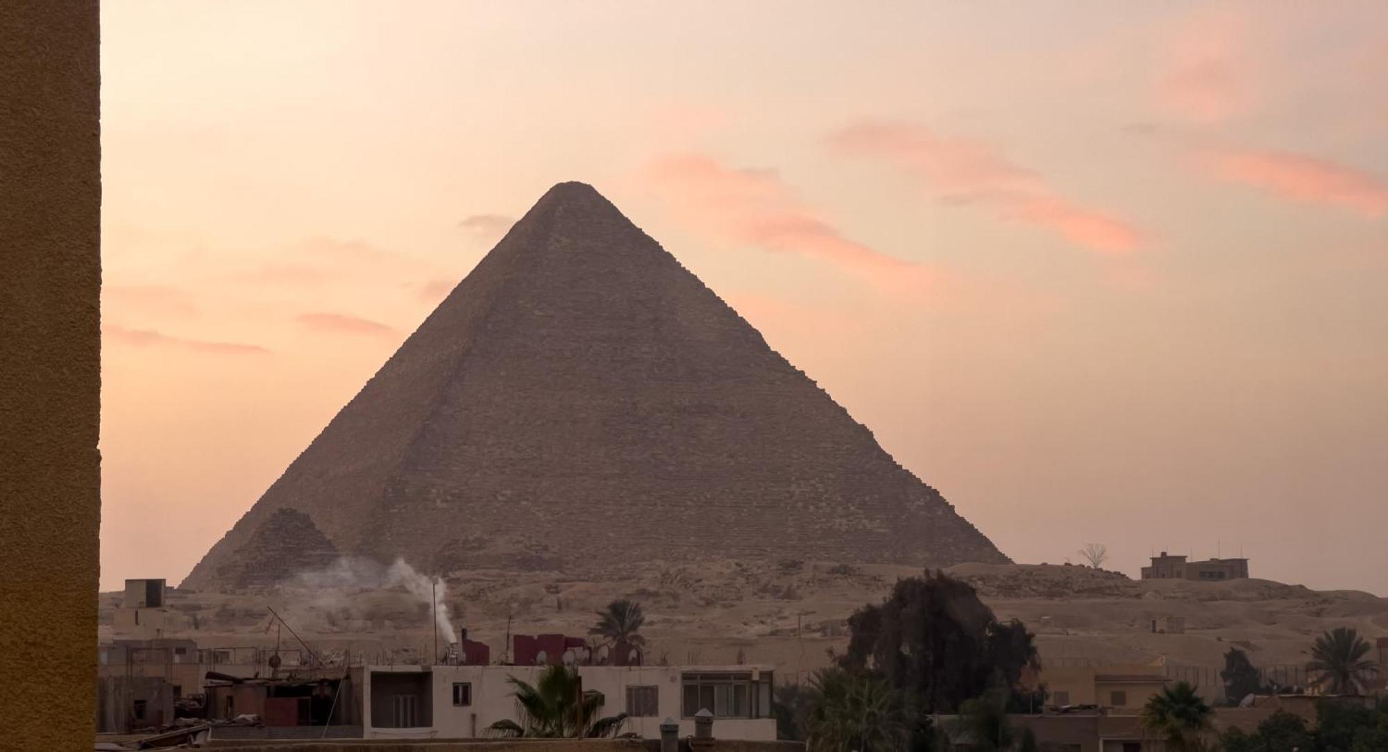 Pyramids Gate Hotel Kafret el-Gabal Exterior photo