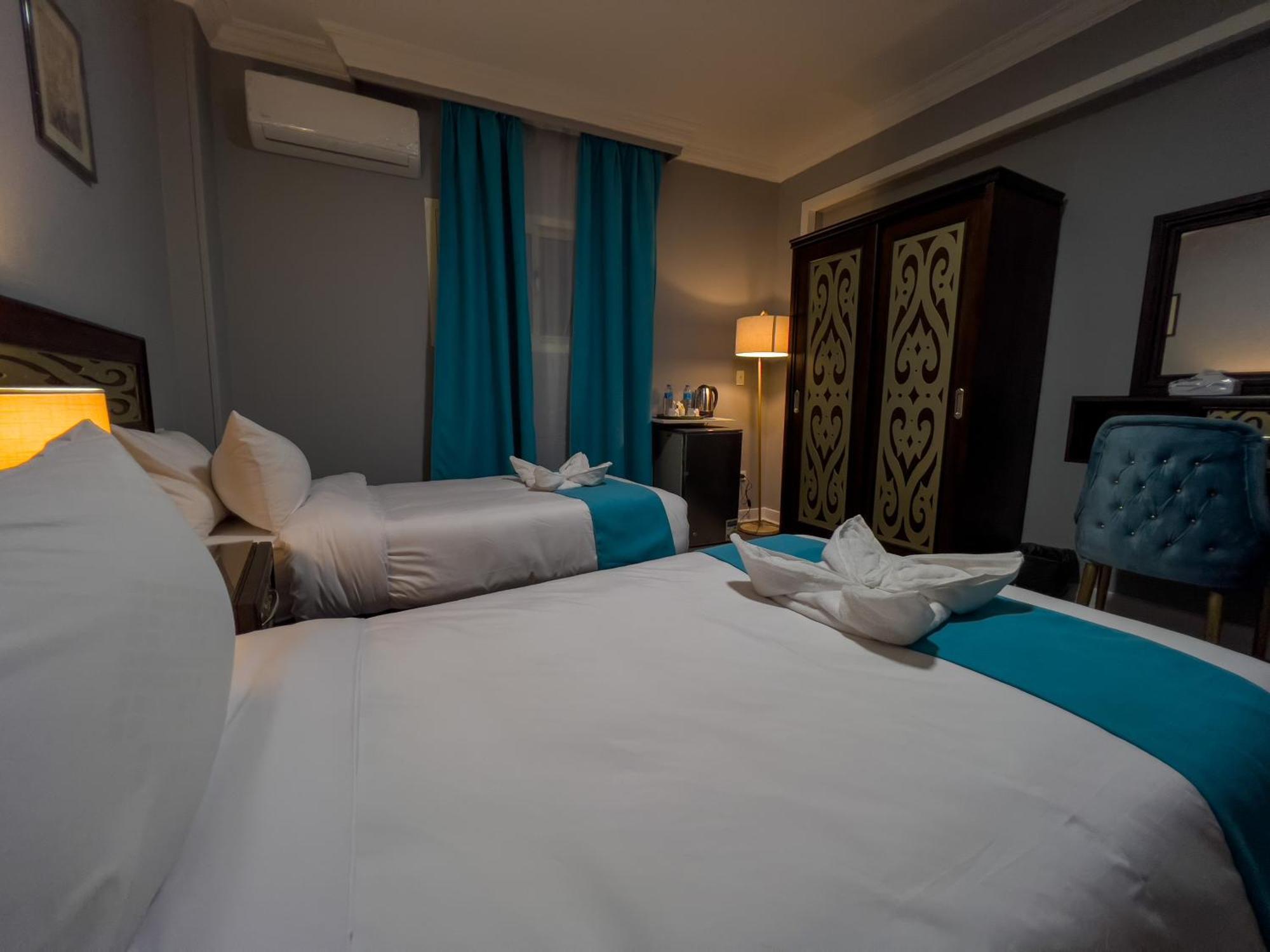 Pyramids Gate Hotel Kafret el-Gabal Exterior photo