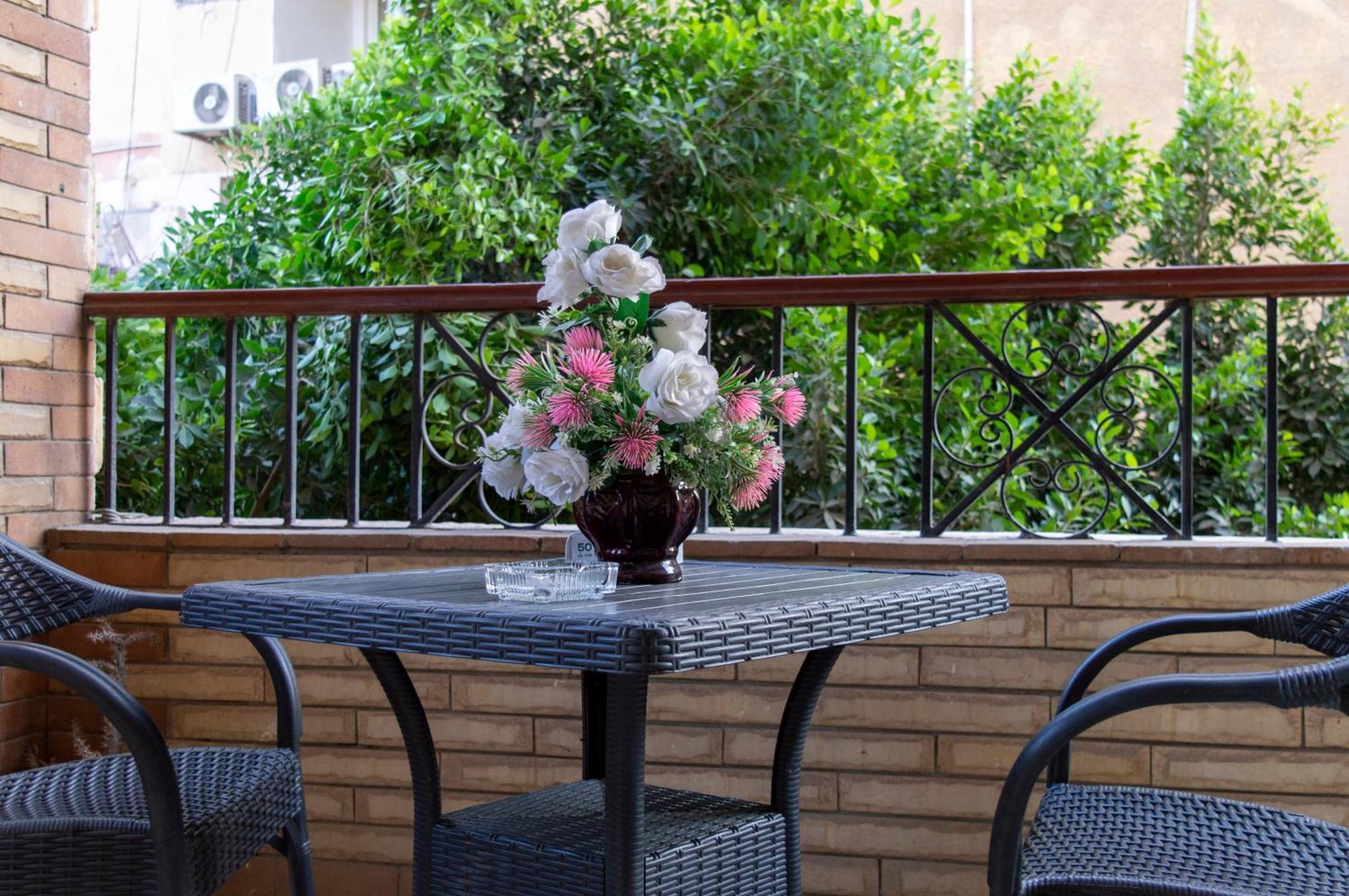 Pyramids Gate Hotel Kafret el-Gabal Exterior photo