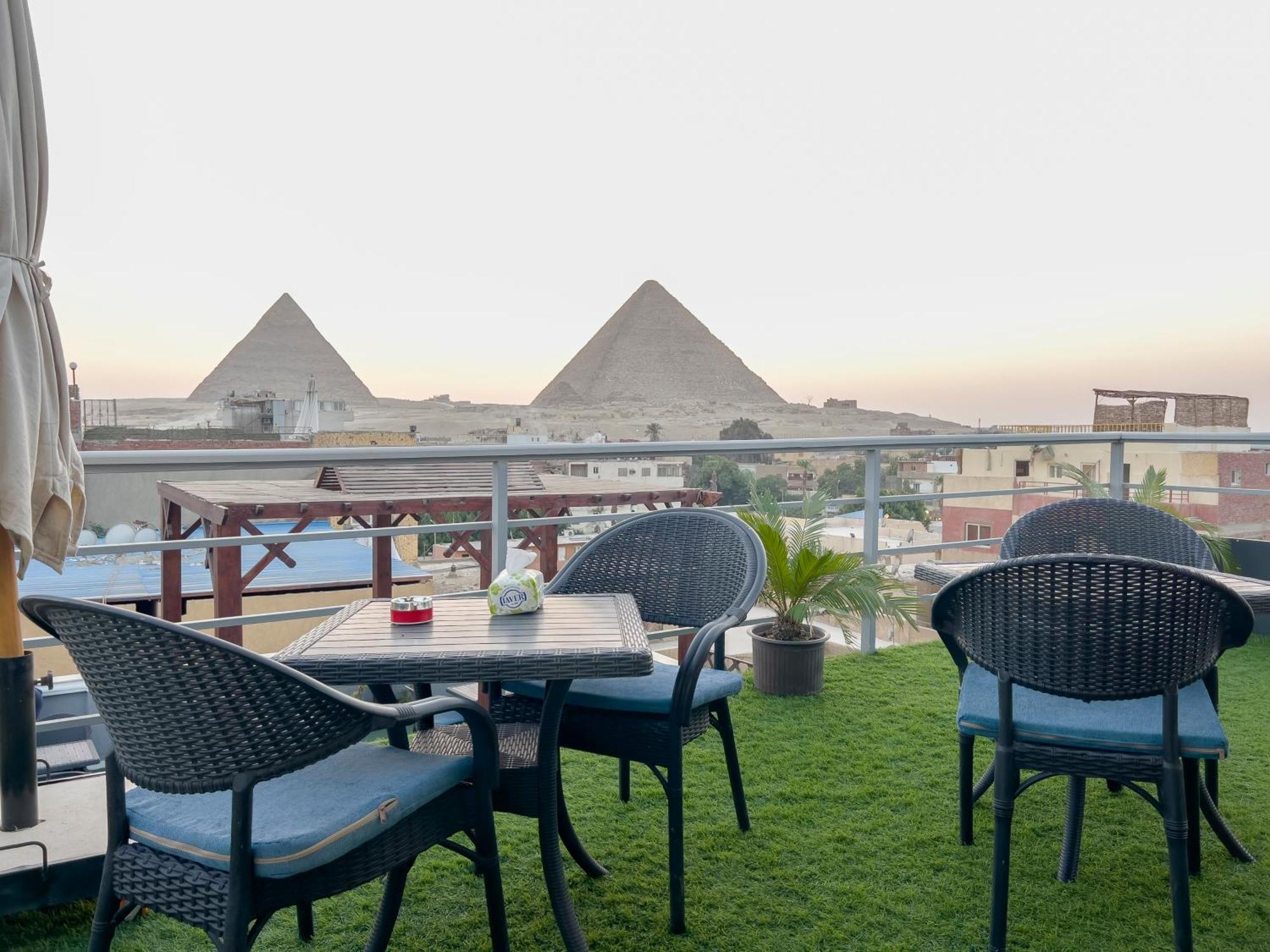Pyramids Gate Hotel Kafret el-Gabal Exterior photo