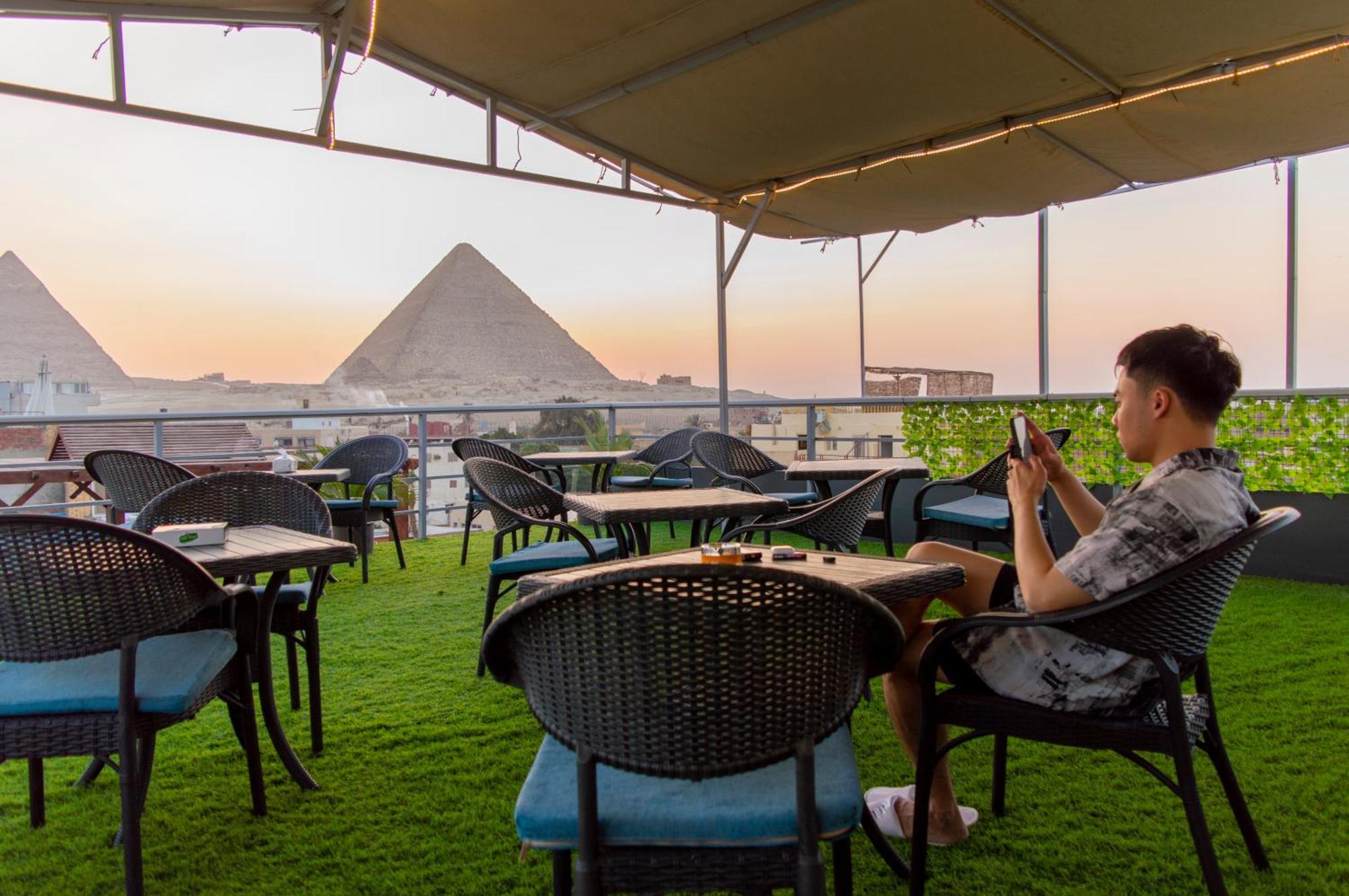 Pyramids Gate Hotel Kafret el-Gabal Exterior photo